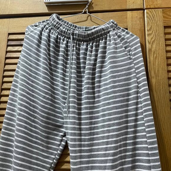 Gray & White Striped Lounge Pants - Picture 2 of 3
